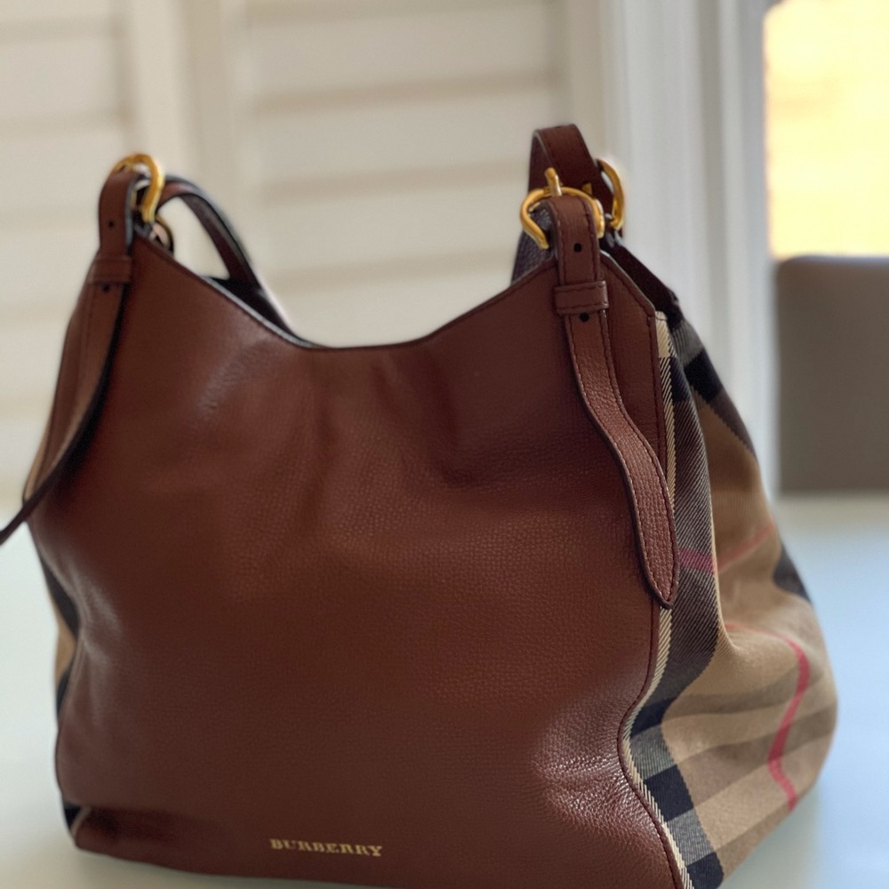 Burberry handbag - Picture 2 of 6